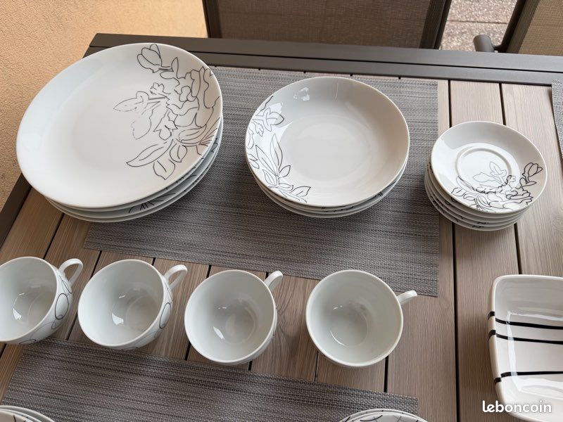 Lot vaisselle porcelaine blanc (image 3)