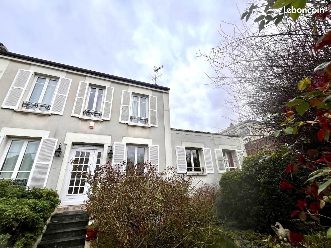 Maison 7 pièces 142 m² · à Saint-Maur-des-Fossés · 142 m² · 870 000 €