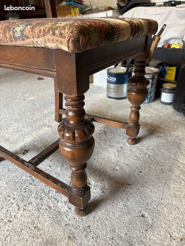 Table en bois massif et 6 chaises sculptées – Style rustique, excellent état - 500 le lot (image 3)