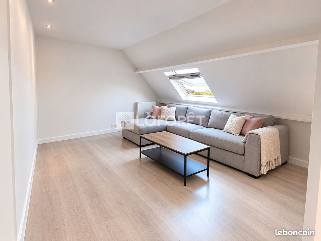 Appartement 2 pièces 33 m² · à Pontault-Combault · 33 m² · 810 €/mois