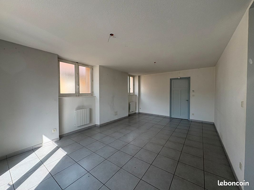 Appartement 4 pièces 92 m² · à Sirod · 92 m² · 800 €/mois