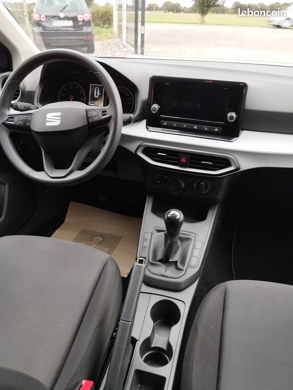 Seat Arona 1.0 Tsi Réference (image 4)