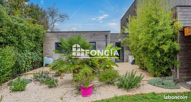 Maison 5 pièces 157 m²