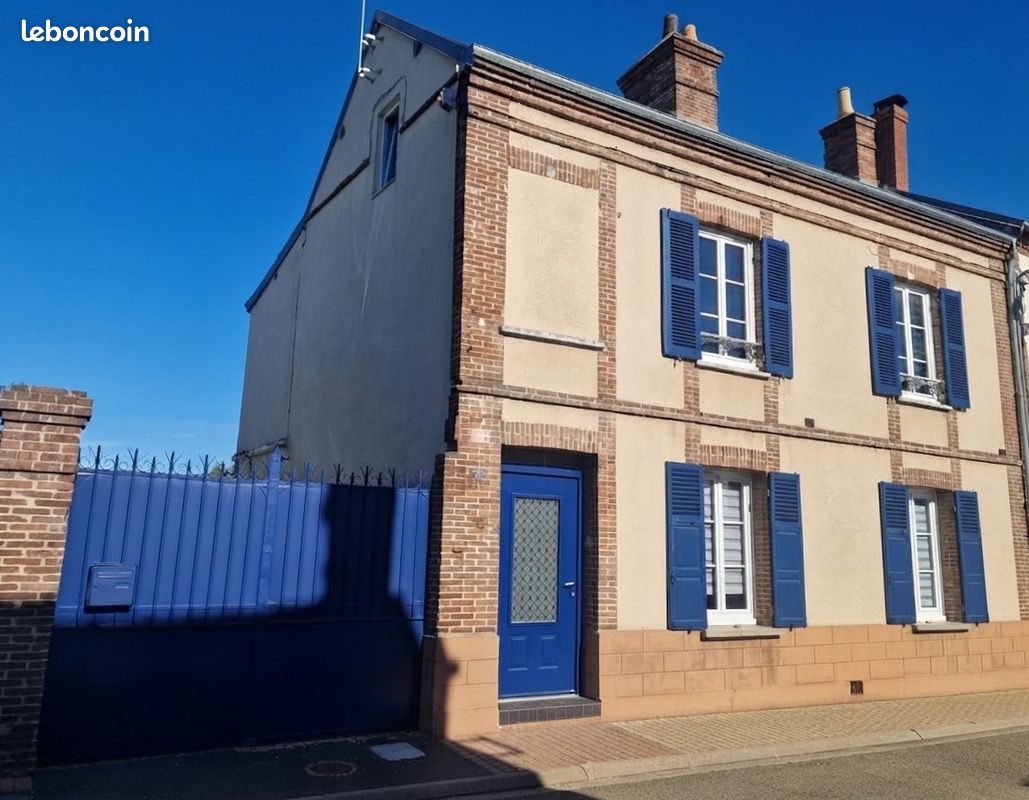 Maison 6 pièces 115 m² · à Saint-Lubin-des-Joncherets · 115 m² · 241 500 €