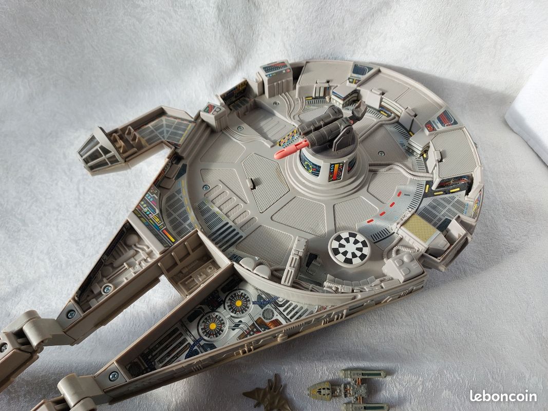 Star wars Galoob micro machines Faucon Millenium Falcon - Collection