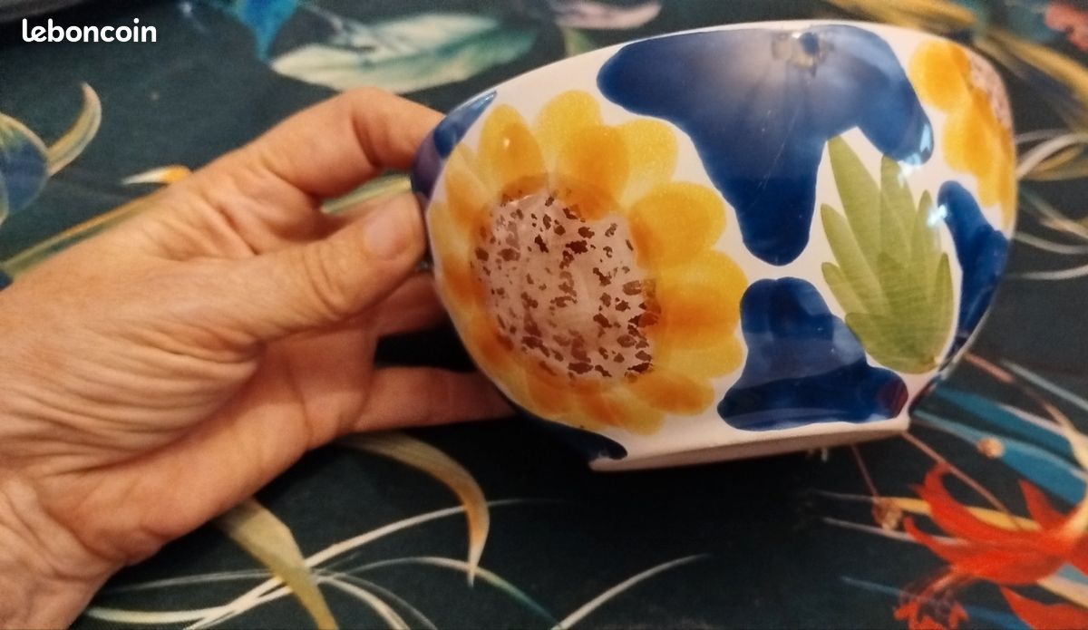 Ancien bol en faïence décor fleurs – Vintage années 50/60 - Arts de la table