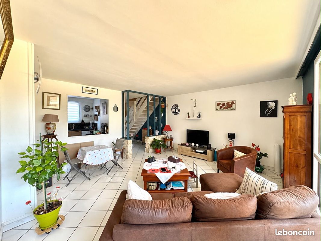 Appartement 4 pièces 72 m² · à Melun · 72 m² · 144 000 €