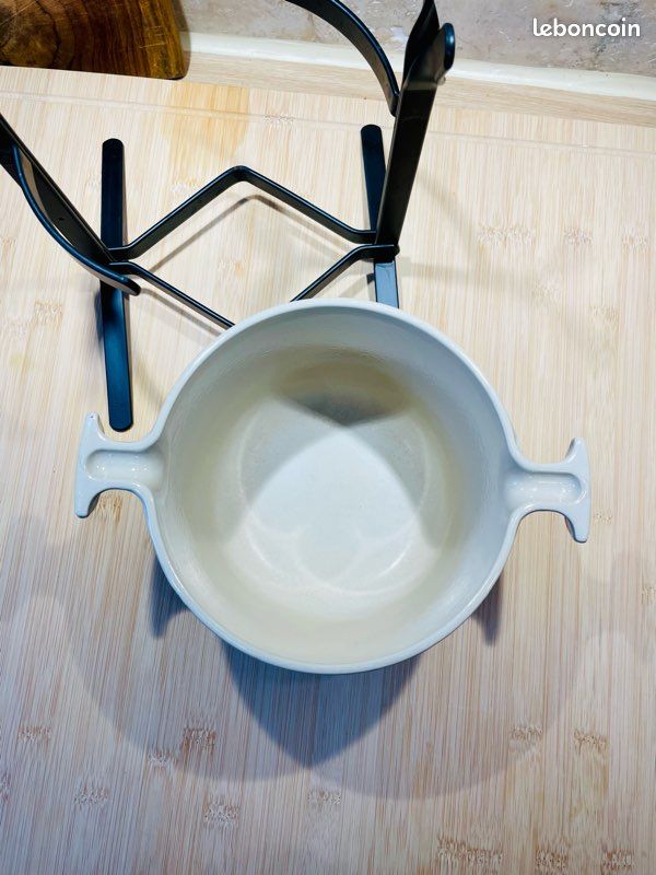 Le Creuset Service à Fondue en Fonte Émaillée avec manche en bois, 2 L