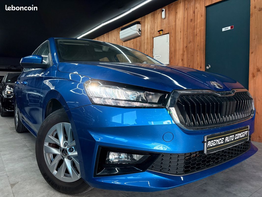 Skoda FABIA 1.0 TSI 95 CH BVM5 Ambition 2EME MAIN + CARPLAY + RADARS AV/AR + GARANTIE 12 MOIS (image 3)