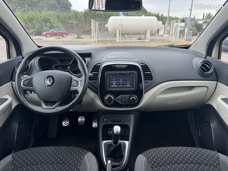 Renault CAPTUR 1.5 DCI 90CH STOP&START ENERGY INTENS ECO² EURO6 2016 (image 7)