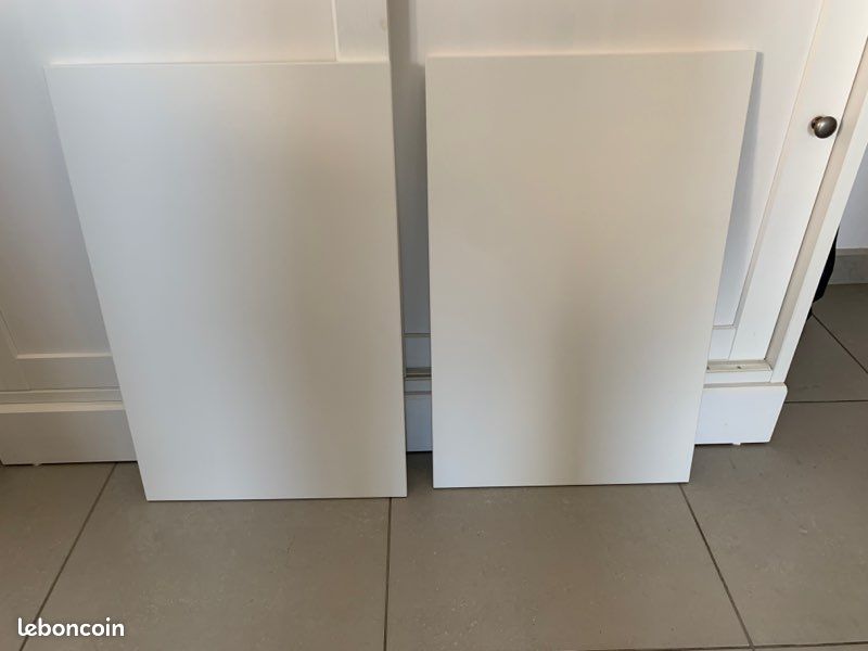 Porte meuble tv IKEA (image 1)