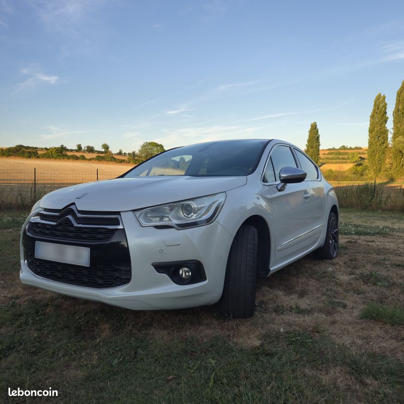 Citroën DS4 1.6 THP 200 Pure Pearl – 200 ch – Full options – Très bon état (image 1)
