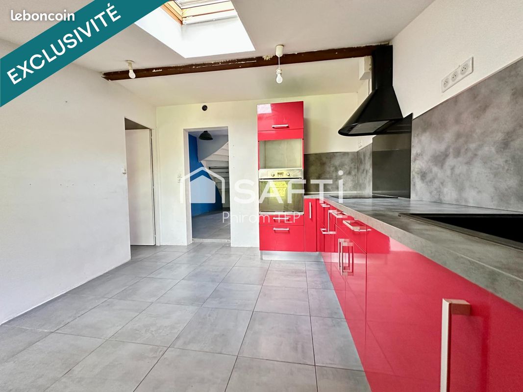 Maison 3 pièces 93 m² · à Saint-Justin · 93 m² · 90 000 €