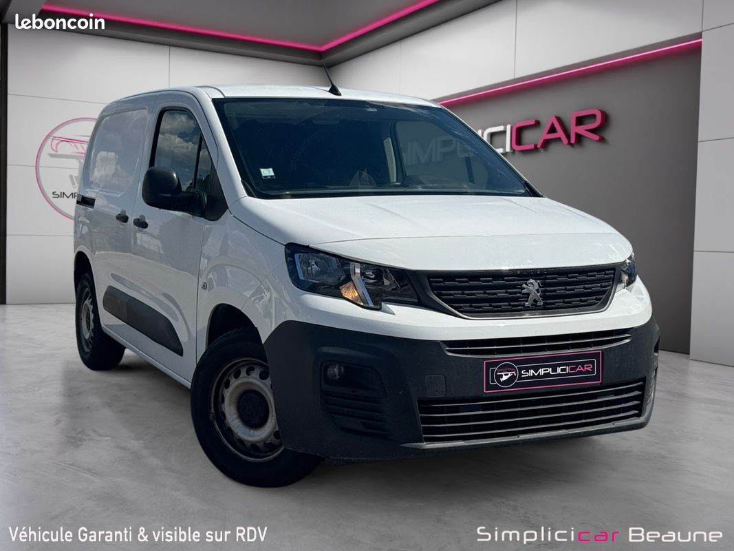 PEUGEOT PARTNER CAMIONNETTE/MONOSPACE STANDARD 1000KG 1.5 BLUE HDI 100 GRIP 100Ch Garantie 12 mois (image 1)