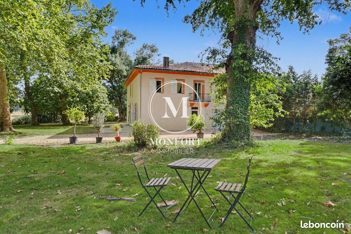 Maison 8 pièces 310 m² · à Lapeyrouse-Fossat · 310 m² · 780 000 €