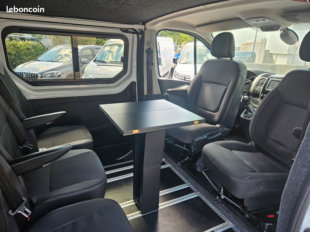 Renault Trafic 5 Places modulables (image 3)
