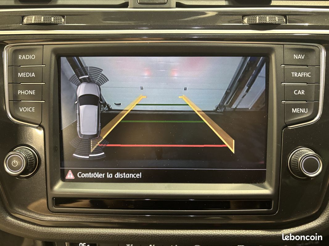 VOLKSWAGEN Tiguan II 1.4 TSI 150 BLUEMOTION TECHNOLOGY CARAT DSG6 (Attelage) (image 18)