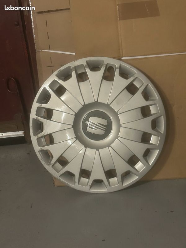 Enjoliveur Roue Seat (image 1)