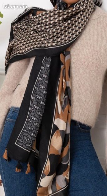 Foulard New Look Neuf Avec étiquettes - Accessoire Femme Tendance - Parfait Cadeau