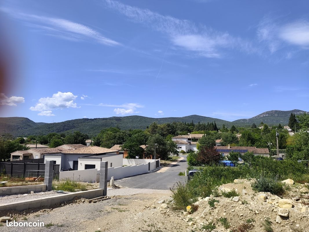 Terrain 1003 m² · à Laroque · 1 003 m² · 89 000 €