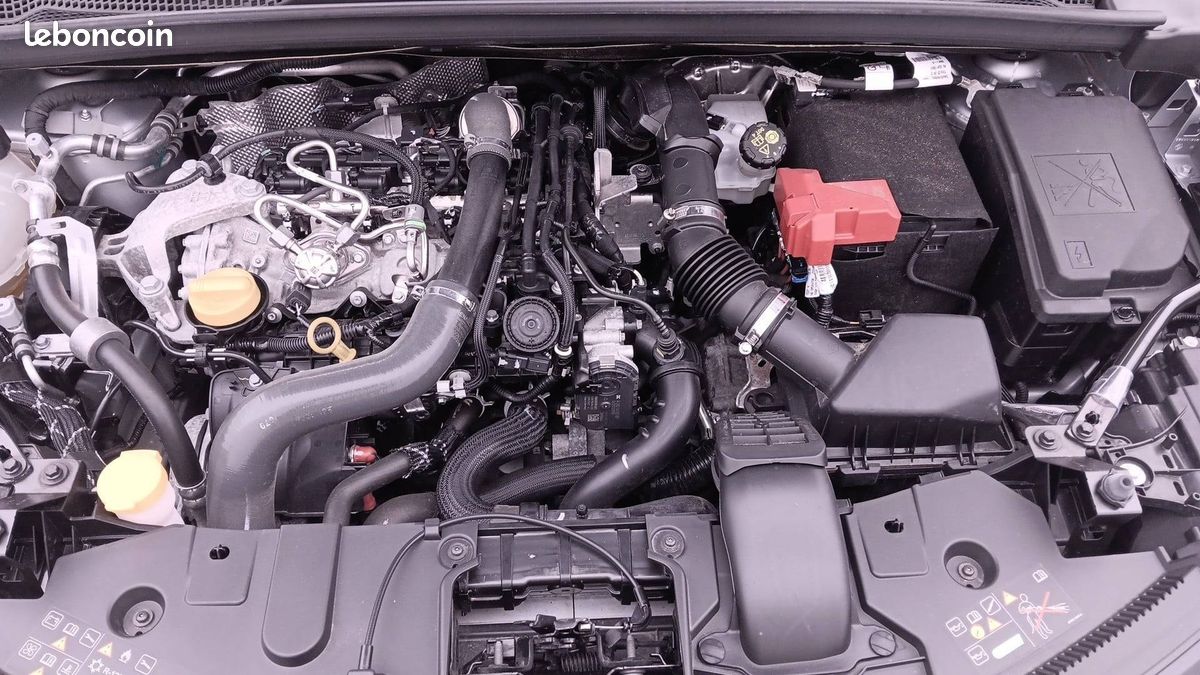 Renault captur mild hybrid 160 edc techno (image 20)
