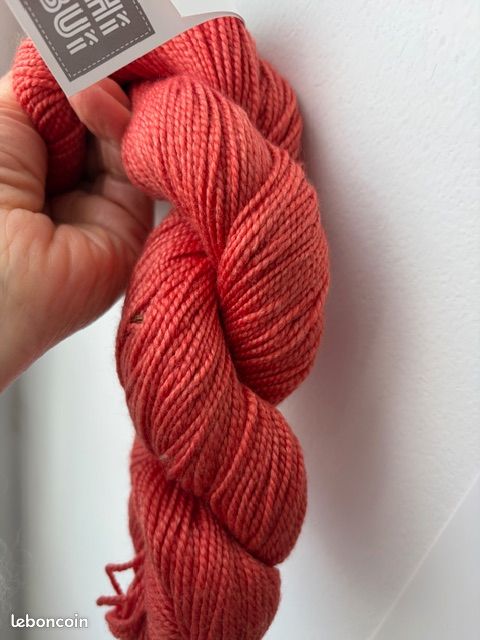 3 écheveaux De Fil 100% Laine Rouge - 150g Chacun - Neuf