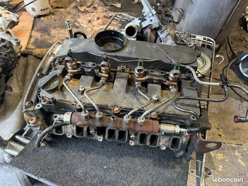 Culasse Citroën jumper 2.2 hdi 100ch (image 1)