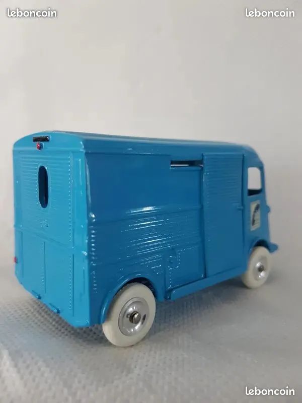 ANCIEN CAMION CITROEN TUBE HY JRD AUX COULEURS D’ANTAR Marseille 13001