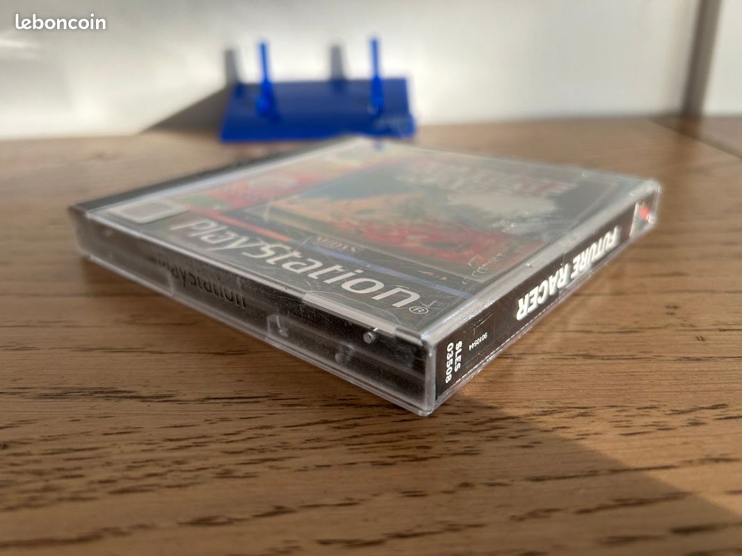 Jeu PS1 FUTURE RACER - Version Française Complète (boîte, Notice), Bon état