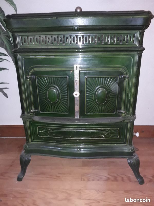 Poêle à bois en fonte ancien à vendre, où le trouver