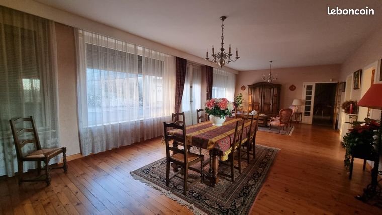 Maison de ville 10 pièces 306 m²