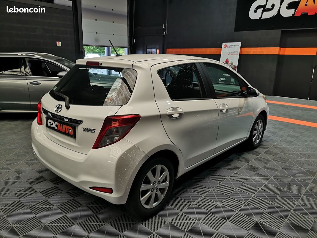 Toyota Yaris 1.0 VVTI 70 TENDANCE (image 5)