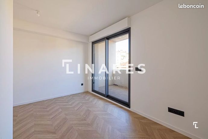 Duplex 5 pièces 120 m² — 16