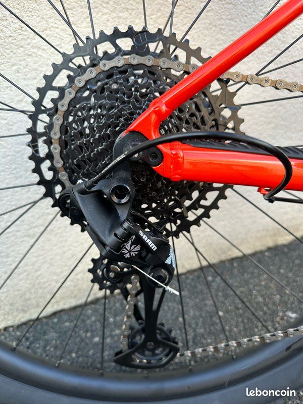 VTT SCOTT SCALE 970 - Rouge (2025) – Parfait état (image 3)