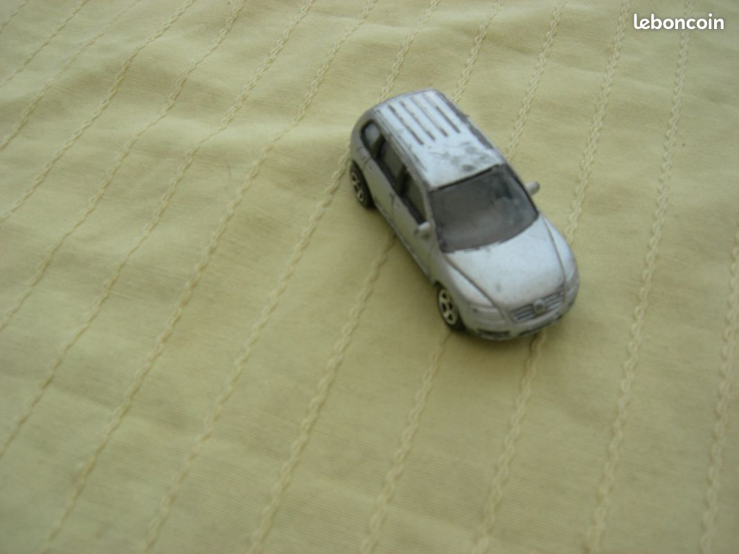 VW Touareg voiture miniature (image 3)