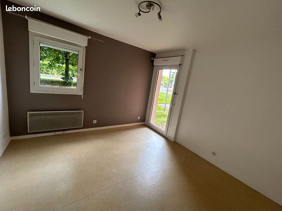 Appartement 1 pièce 23 m² · à Poitiers · 23 m² · 350 €