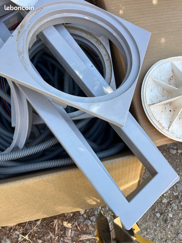 Skimmer caches pvc gris astral (image 2)