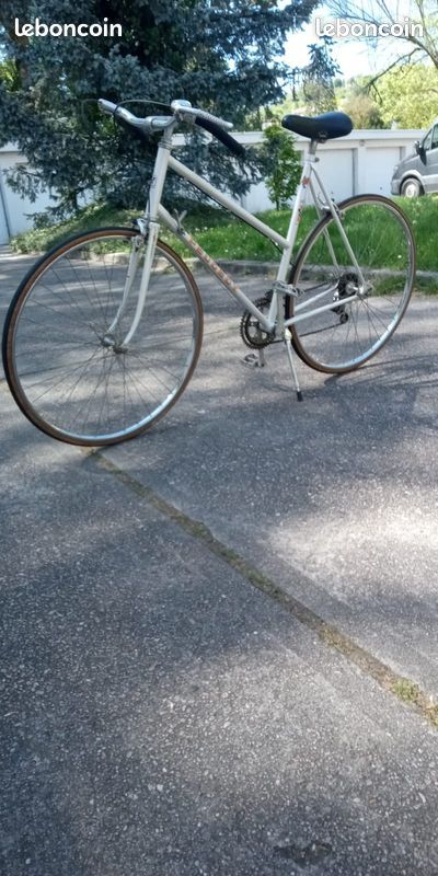 Beau velo demi course Peugeot vintage 28 pouces , cadre 57 (image 2)