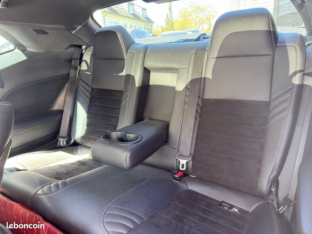 Dodge CHALLENGER R/T V8 5.7 HEMI 377 ch – CarPlay – K&N – Échappement sport – R20 (image 5)