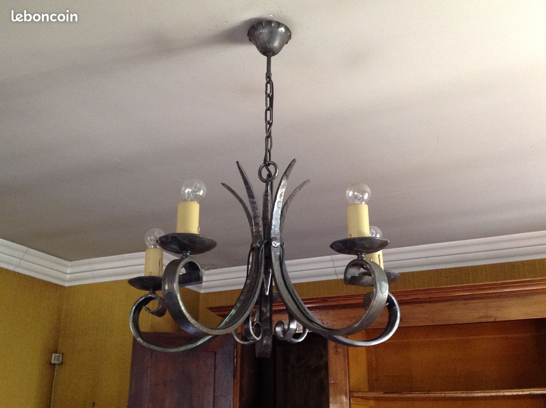 Vends lustre fer forgé type rustique (image 1)