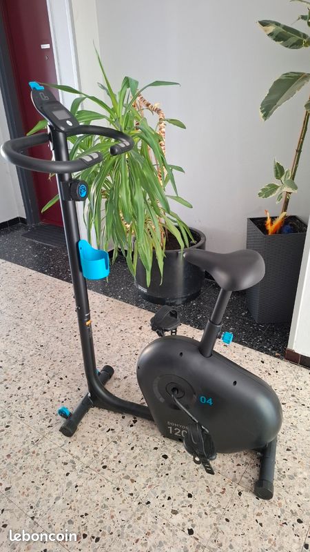 Vélo d'appartement Domyos Essential 120 (image 1)