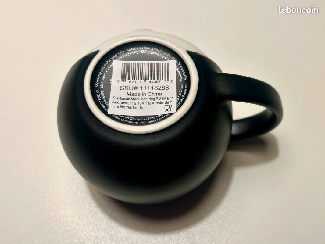 Tasse de Noël édition limitée Starbucks: pingouin noir (image 6)