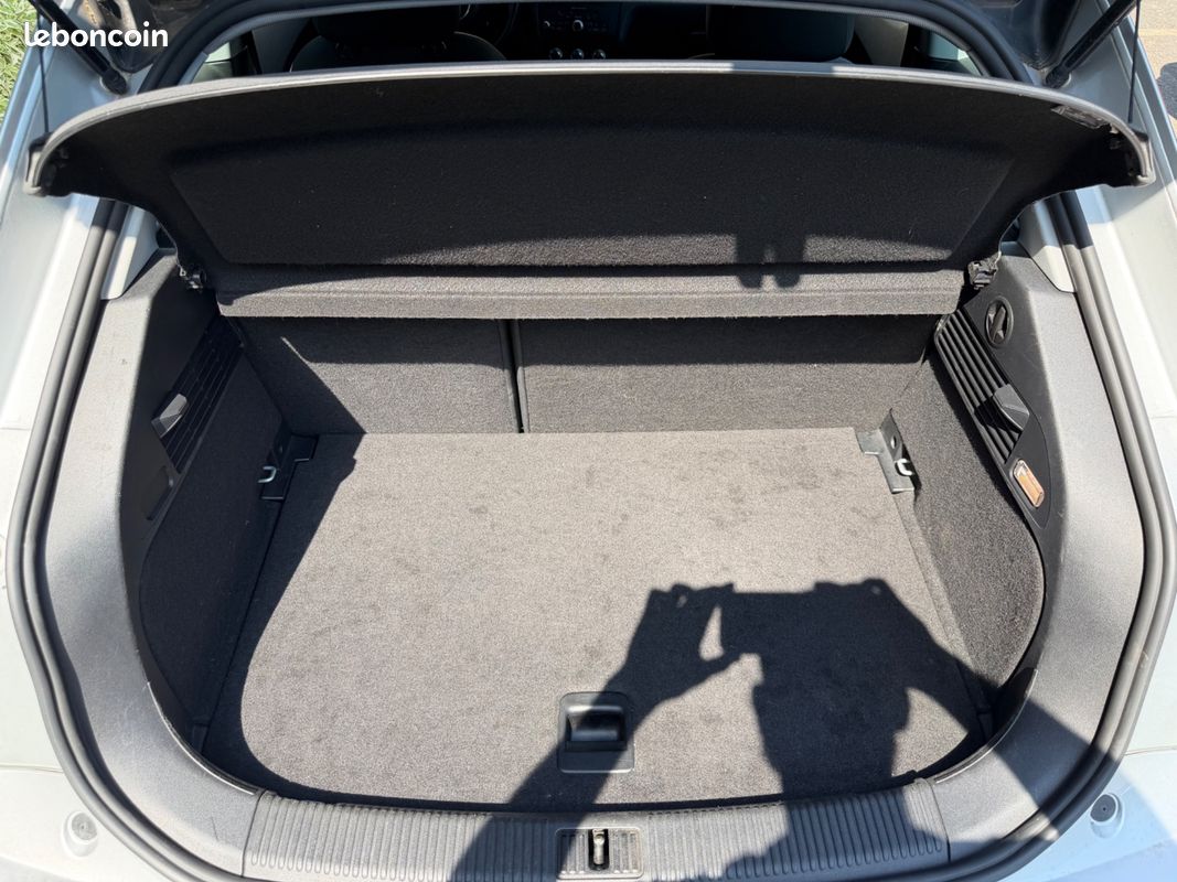 Audi a1 1.6 tdi 90ch attraction (image 9)