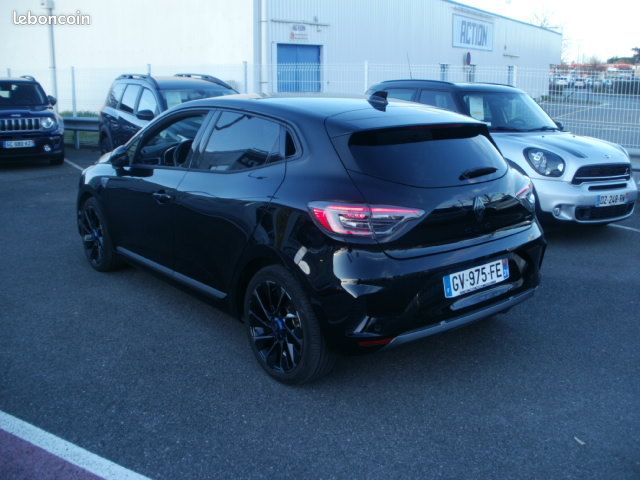 Clio 5 esprit alpine gsr2 1.6 e-tech 145 cv bva (image 2)