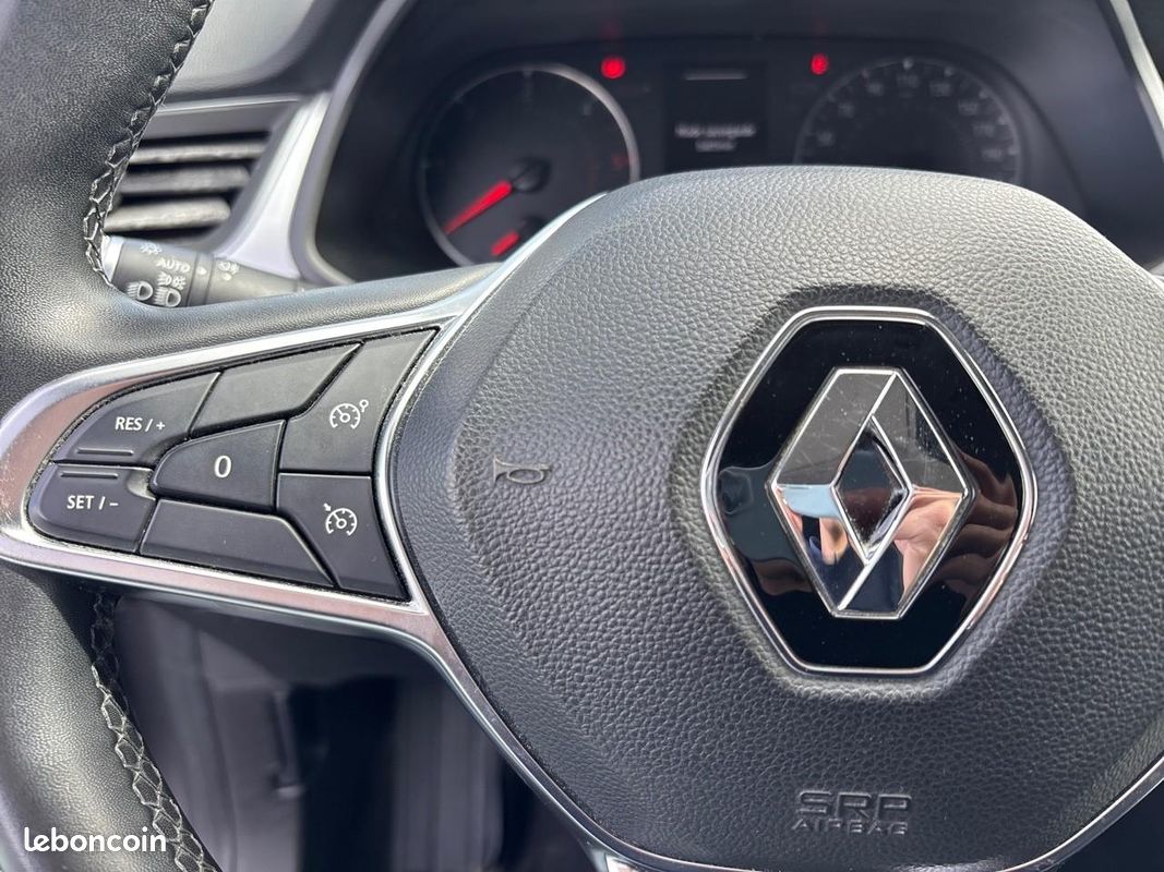 RENAULT CAPTUR 1.5 Blue dCi 115 Business (image 25)