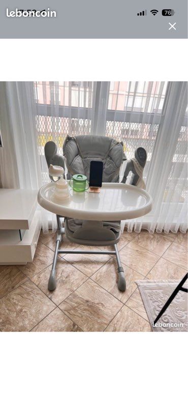 Chaise haute bébé (image 1)