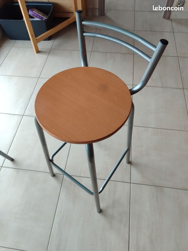 Chaise de bar (image 1)