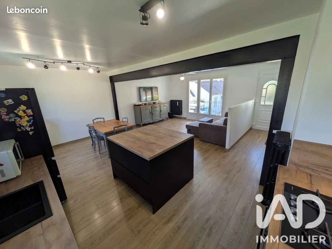 Maison 5 pièces 84 m² · à Bourgueil · 84 m² · 240 000 €