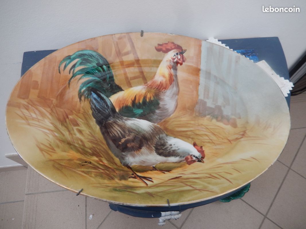 Très grand plat décoratif en porcelaine - coq et poule - Décorateur - tout début 20ème (image 1)
