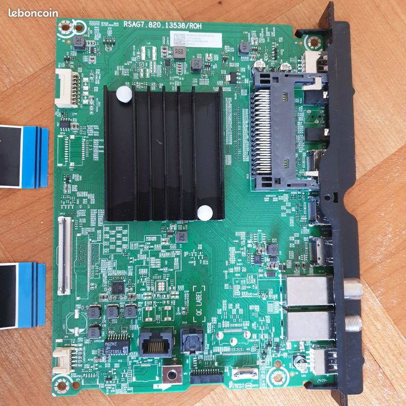 Carte T-Con (nappe) Pour TV Hisense H55U7A - Référence 1188128 - Pièce D'occasion Testée Et Fonctionnelle